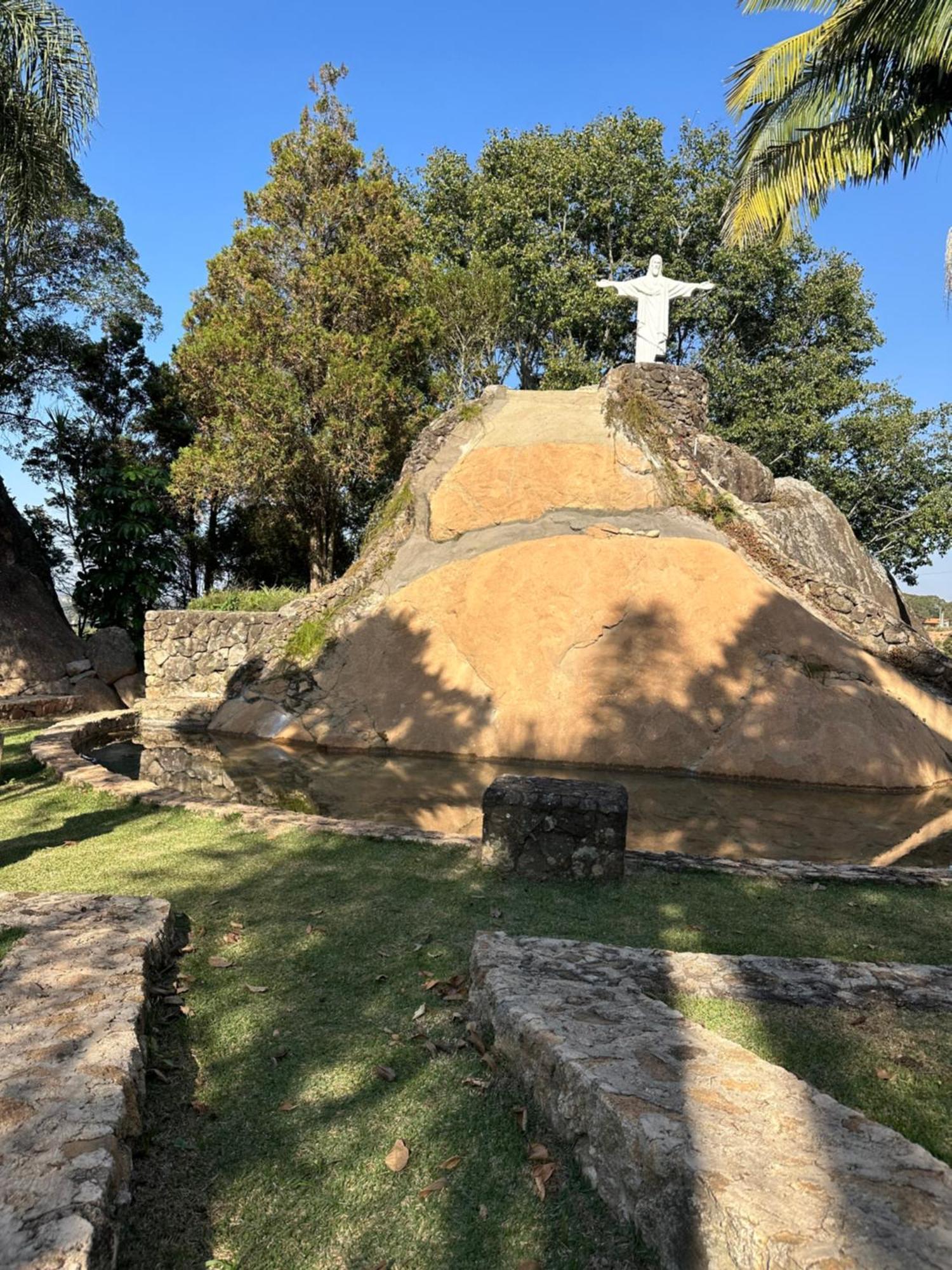 Morada Dos Beija-Flores Ibiuna Bagian luar foto